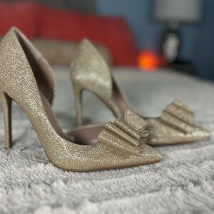 Betsey Johnson Prince Stilettos Soft Gold Size 9 NEW